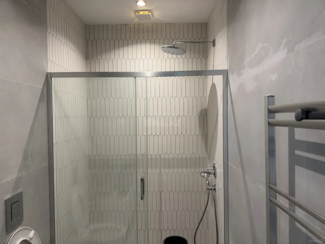 Satılır 2 otaqlı mənzil 65 m²