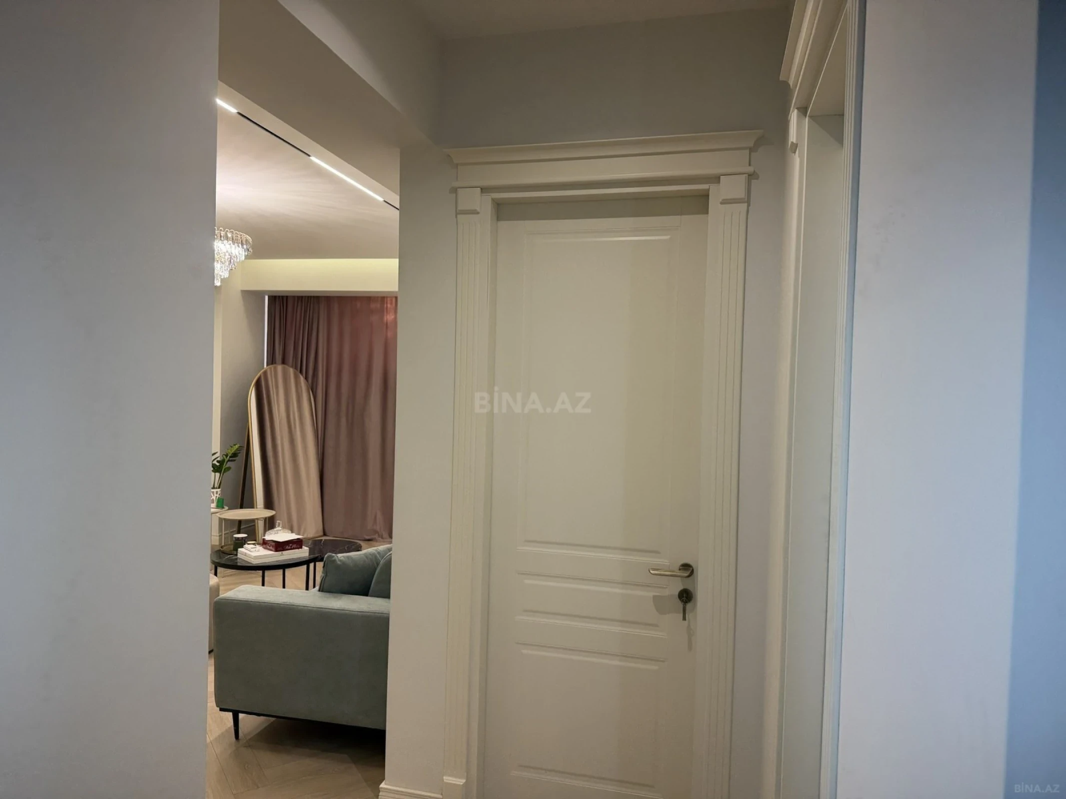Satılır 2 otaqlı mənzil 65 m²
