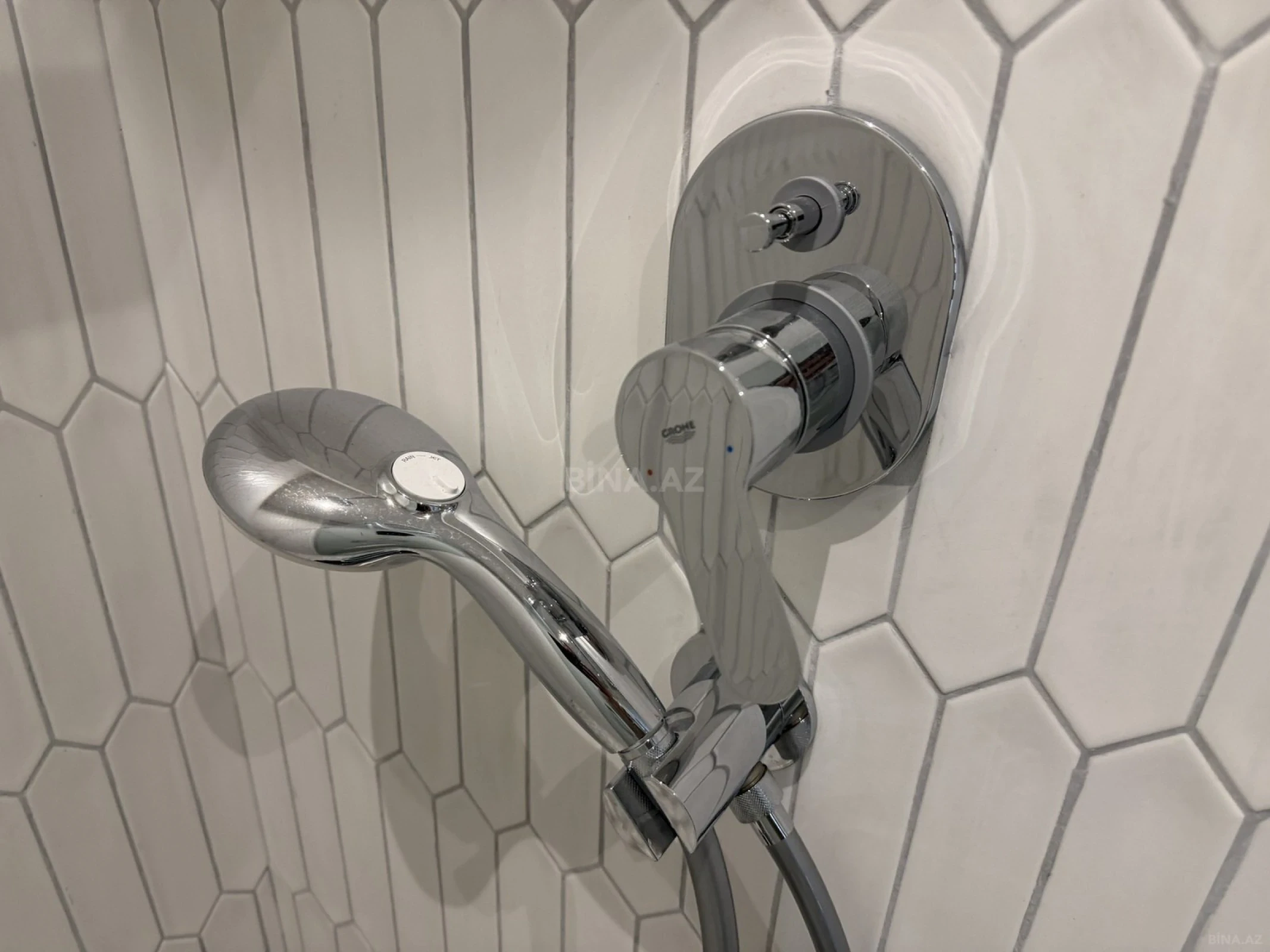 Satılır 2 otaqlı mənzil 65 m²