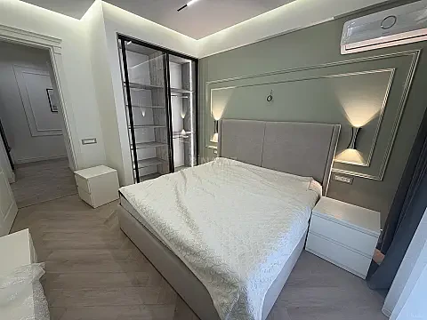 Satılır 2 otaqlı mənzil 67 m²