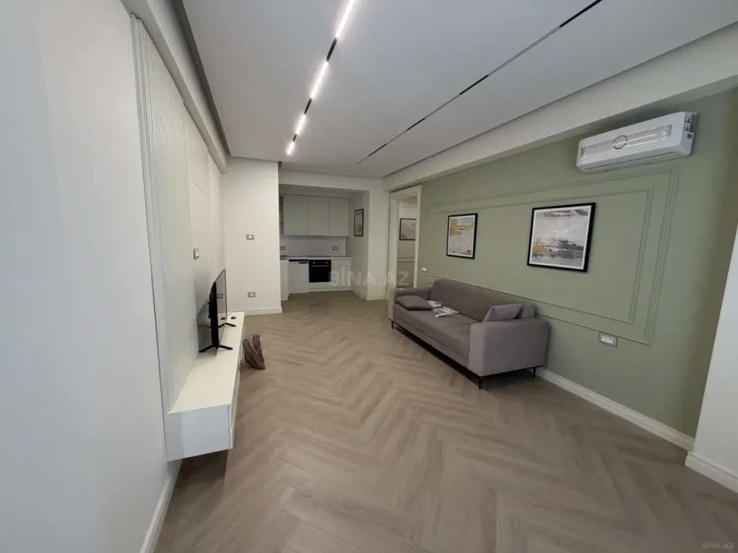 Satılır 2 otaqlı mənzil 67 m²