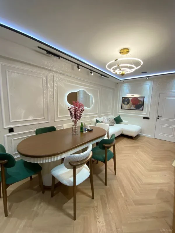 Satılır 2 otaqlı mənzil 60 m²