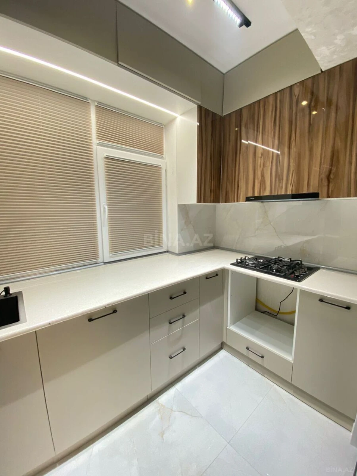 Satılır 2 otaqlı mənzil 60 m²