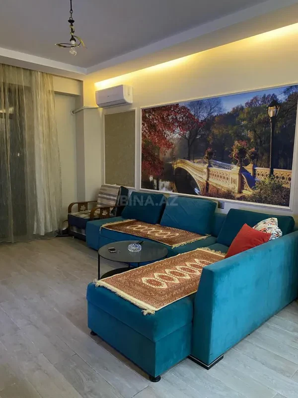 Kirayə verilir 2 otaqlı mənzil 65 m²