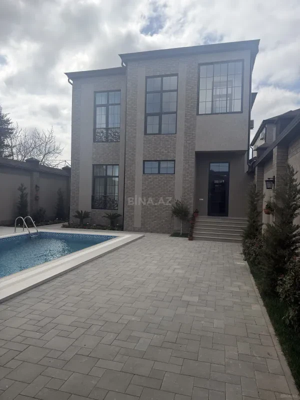 Satılır 6 otaqlı həyət evi 220 m²