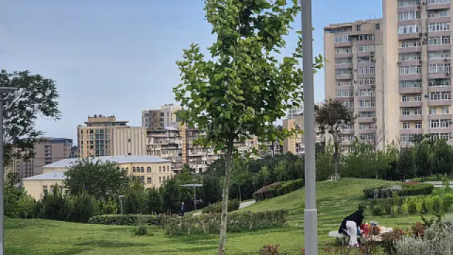 Satılır 4 otaqlı mənzil 264 m²