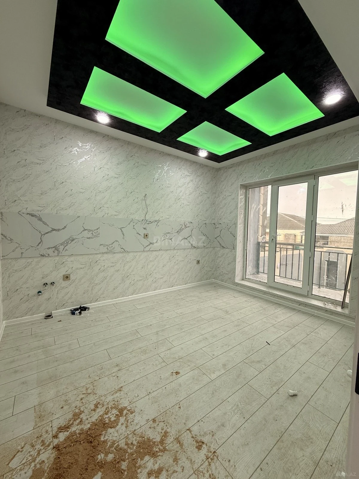 Satılır 4 otaqlı həyət evi 120 m²