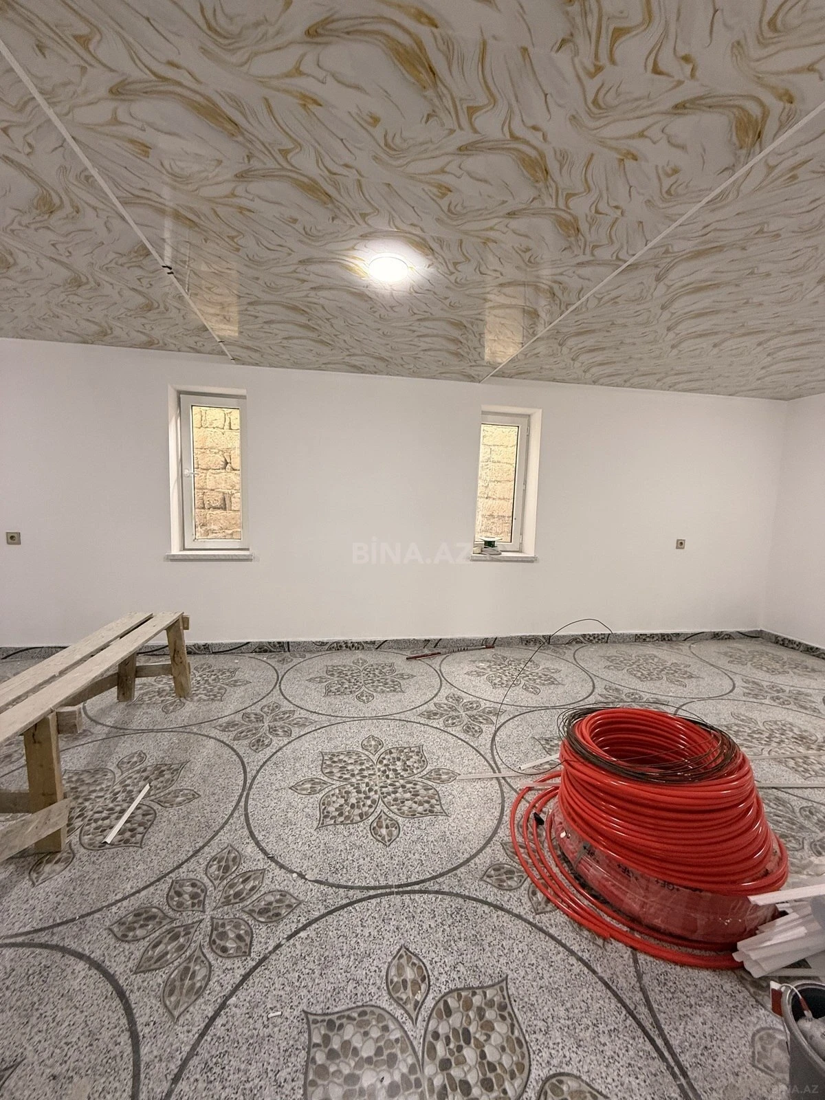 Satılır 4 otaqlı həyət evi 120 m²