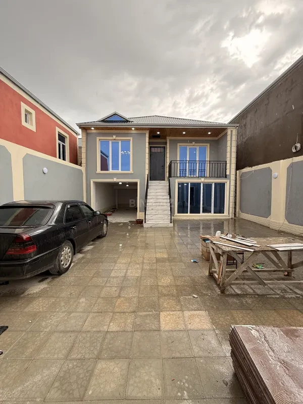Satılır 4 otaqlı həyət evi 120 m²