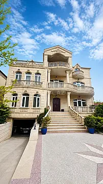 Satılır 8 otaqlı həyət evi 750 m² — Bakı, Səbail 8 otaq 750.00 m²