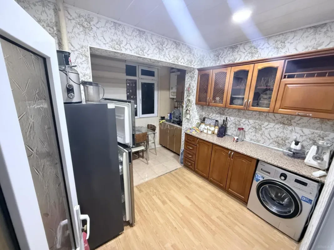Kirayə verilir 2 otaqlı mənzil 60 m²
