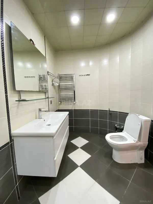 Kirayə verilir 2 otaqlı mənzil 90 m²