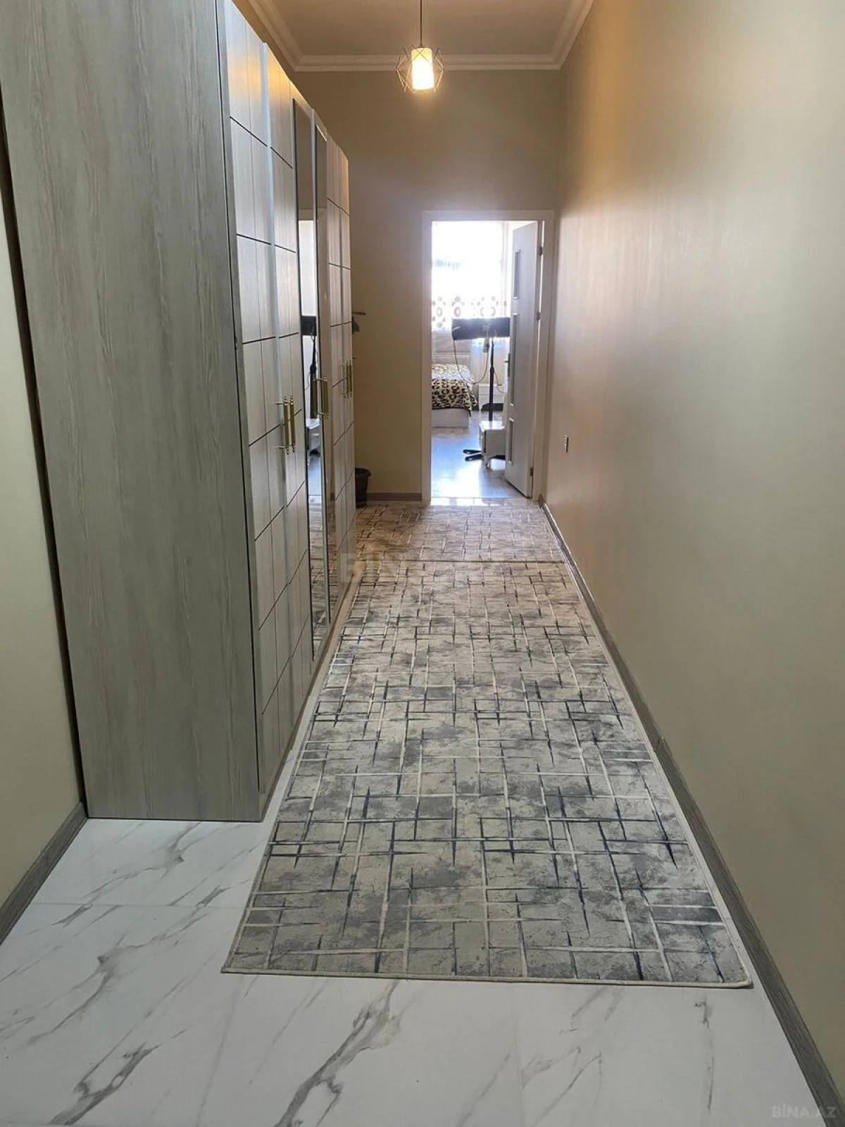 Satılır 3 otaqlı mənzil 119 m²