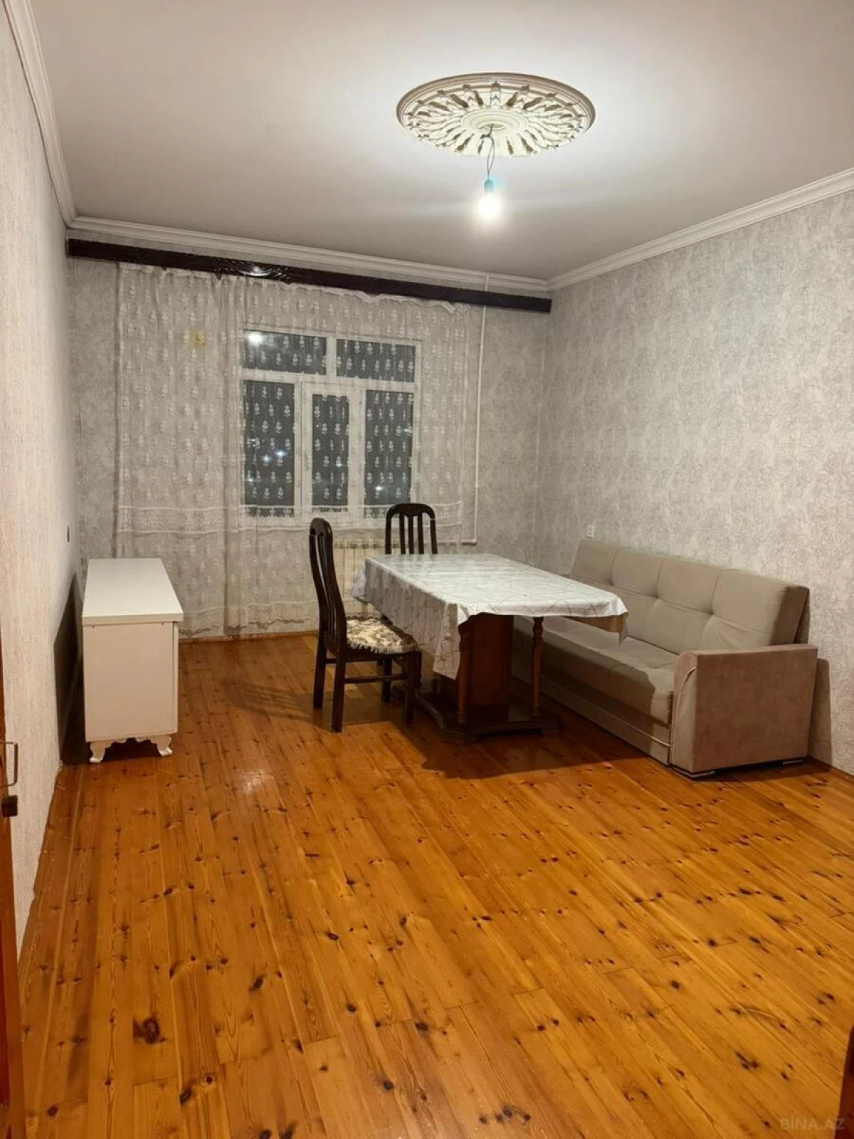 Kirayə verilir 4 otaqlı mənzil 80 m²