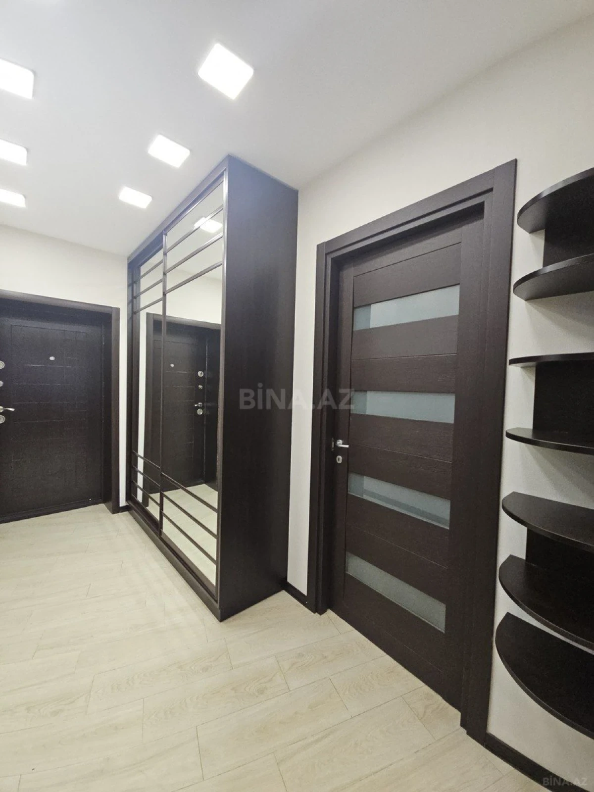 Kirayə verilir 3 otaqlı mənzil 75 m²