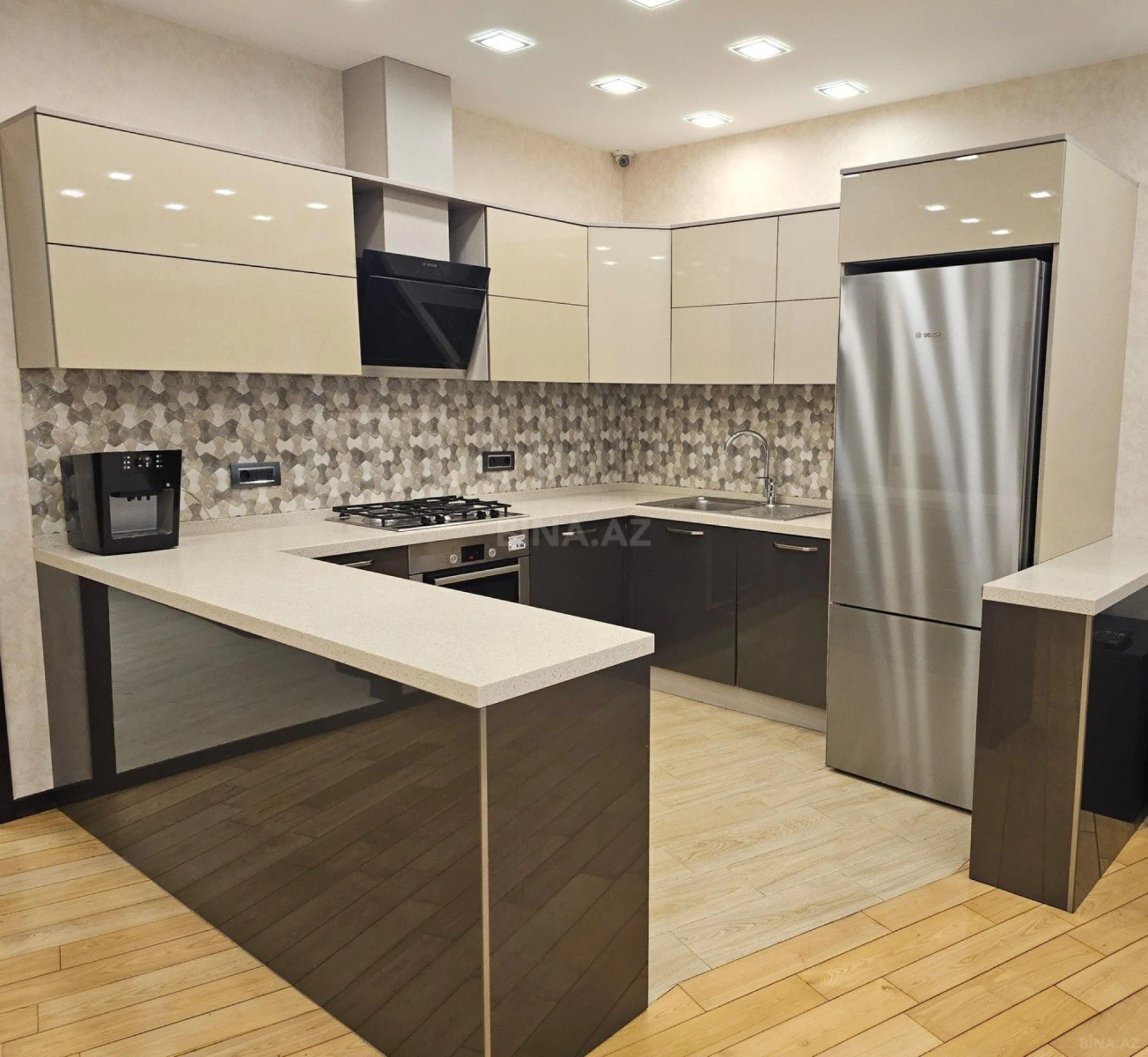 Kirayə verilir 3 otaqlı mənzil 75 m²