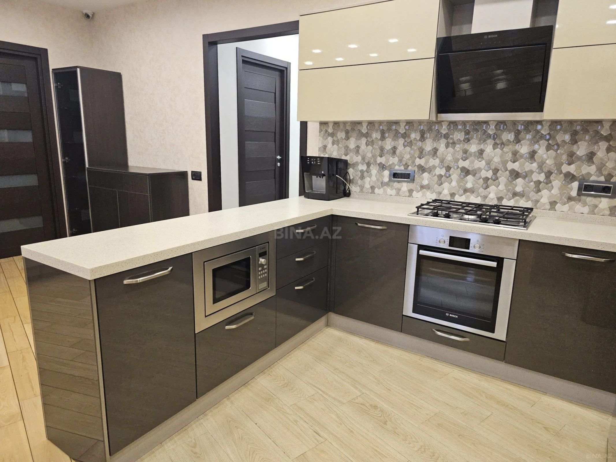Kirayə verilir 3 otaqlı mənzil 75 m²