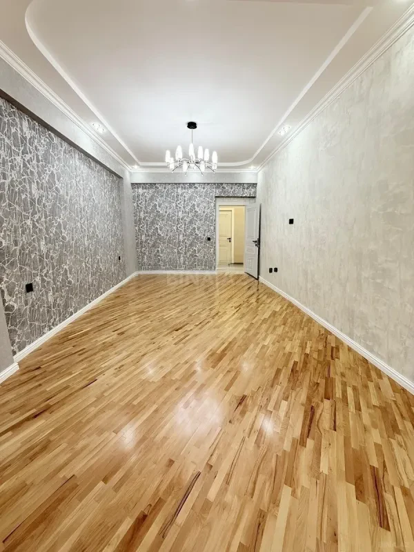 Satılır 3 otaqlı mənzil 82 m²