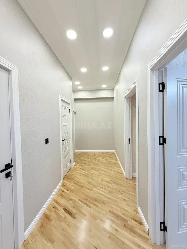 Satılır 3 otaqlı mənzil 82 m²