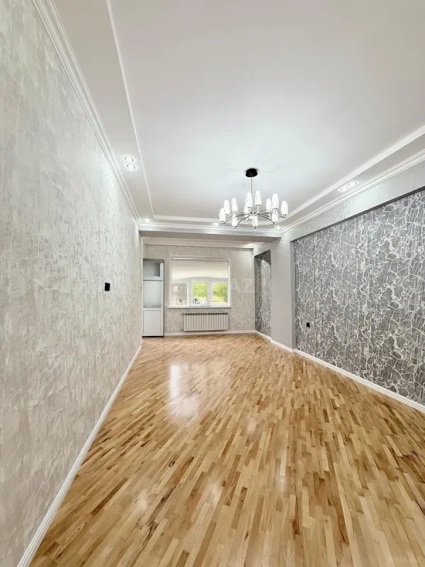 Satılır 3 otaqlı mənzil 82 m²