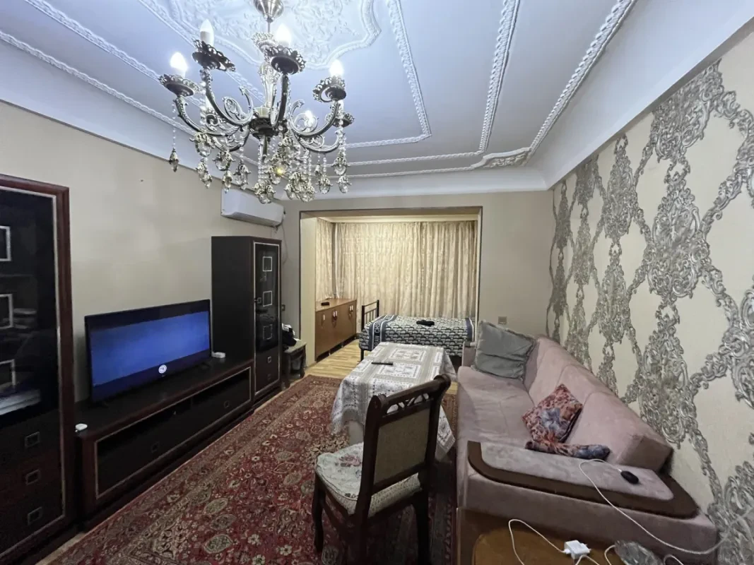 Kirayə verilir 2 otaqlı mənzil 20 m²