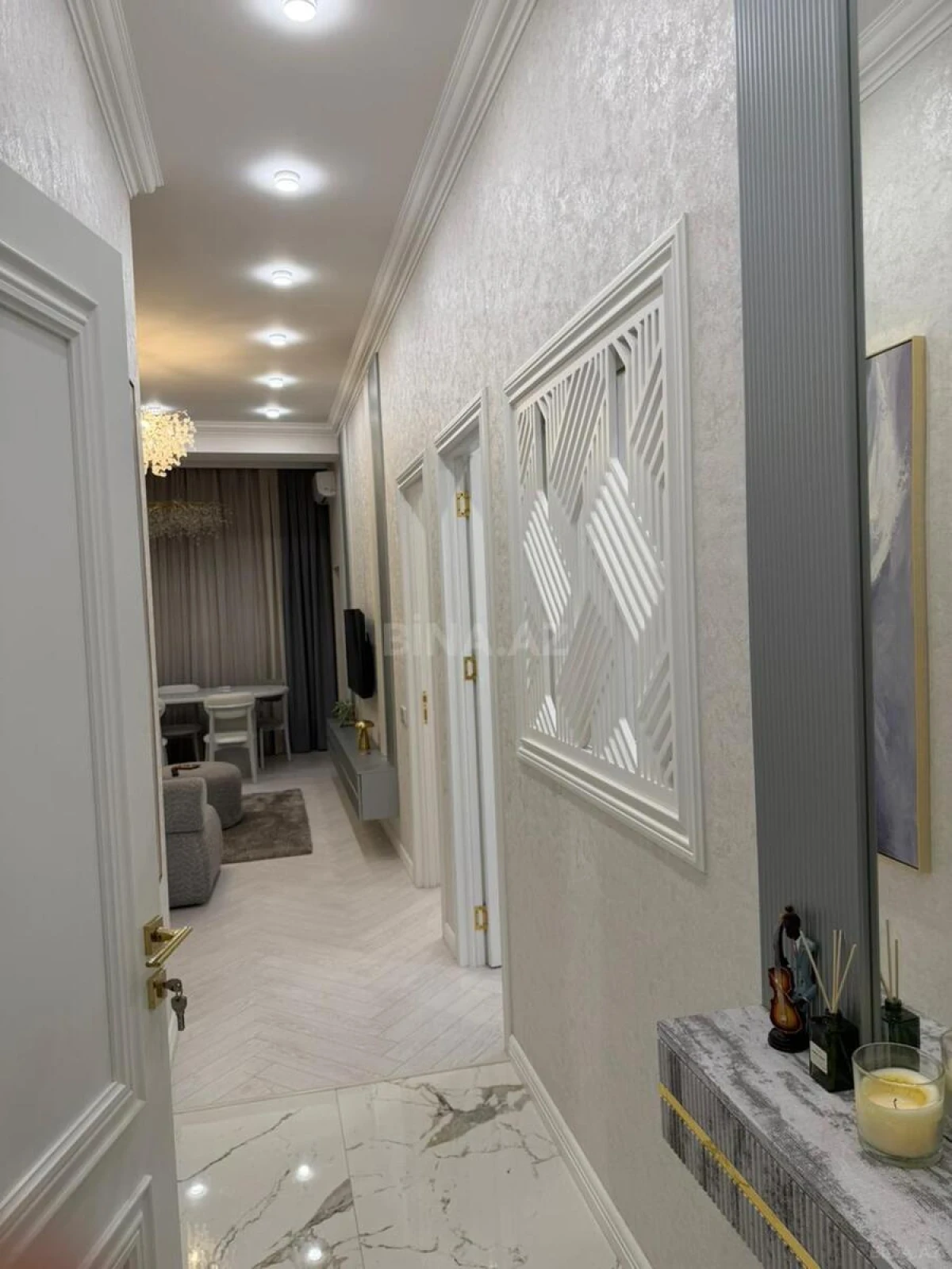 Kirayə verilir 2 otaqlı mənzil 61 m²