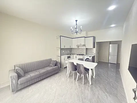 Kirayə verilir 2 otaqlı mənzil 70 m²