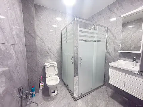 Kirayə verilir 2 otaqlı mənzil 70 m²