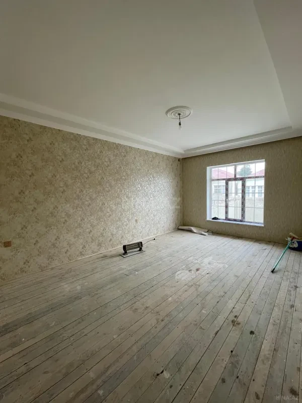Satılır 4 otaqlı həyət evi 100 m²