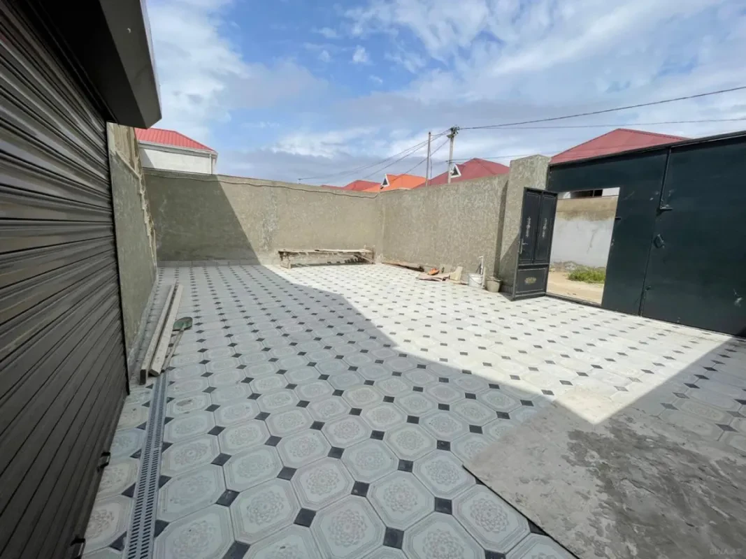 Satılır 4 otaqlı həyət evi 100 m²