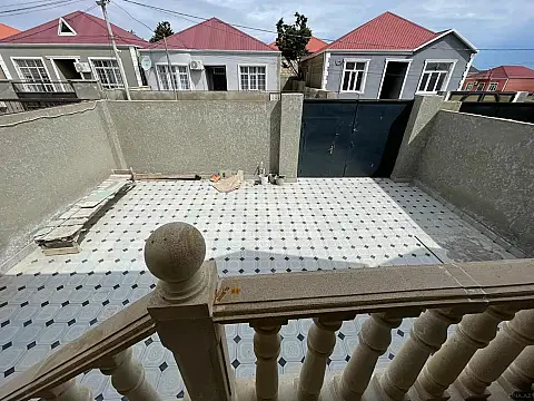 Satılır 4 otaqlı həyət evi 100 m²