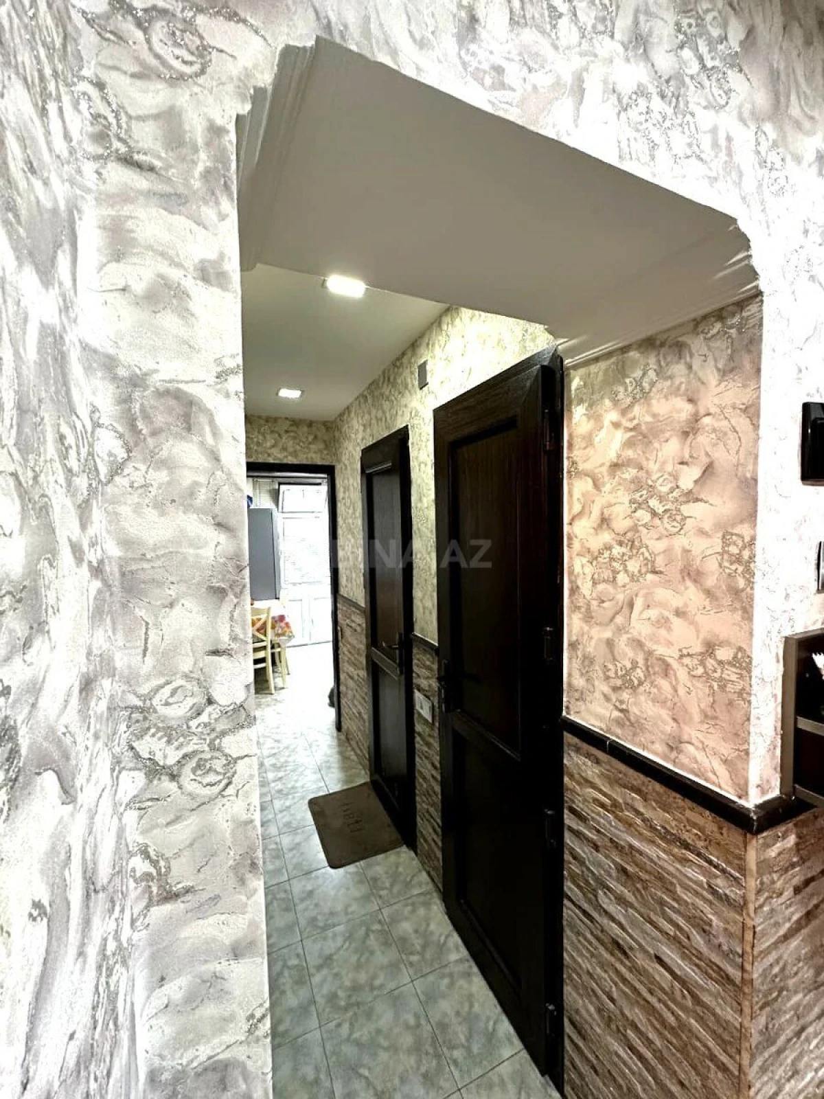 Satılır 3 otaqlı mənzil 75 m²