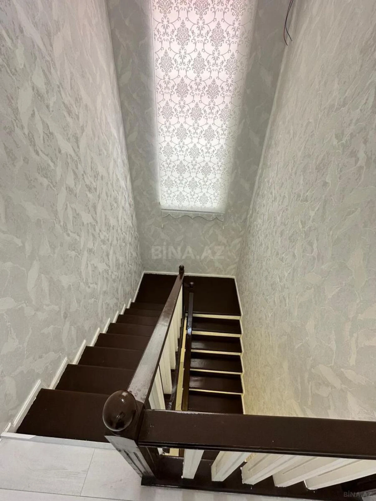 Satılır 6 otaqlı həyət evi 190 m²
