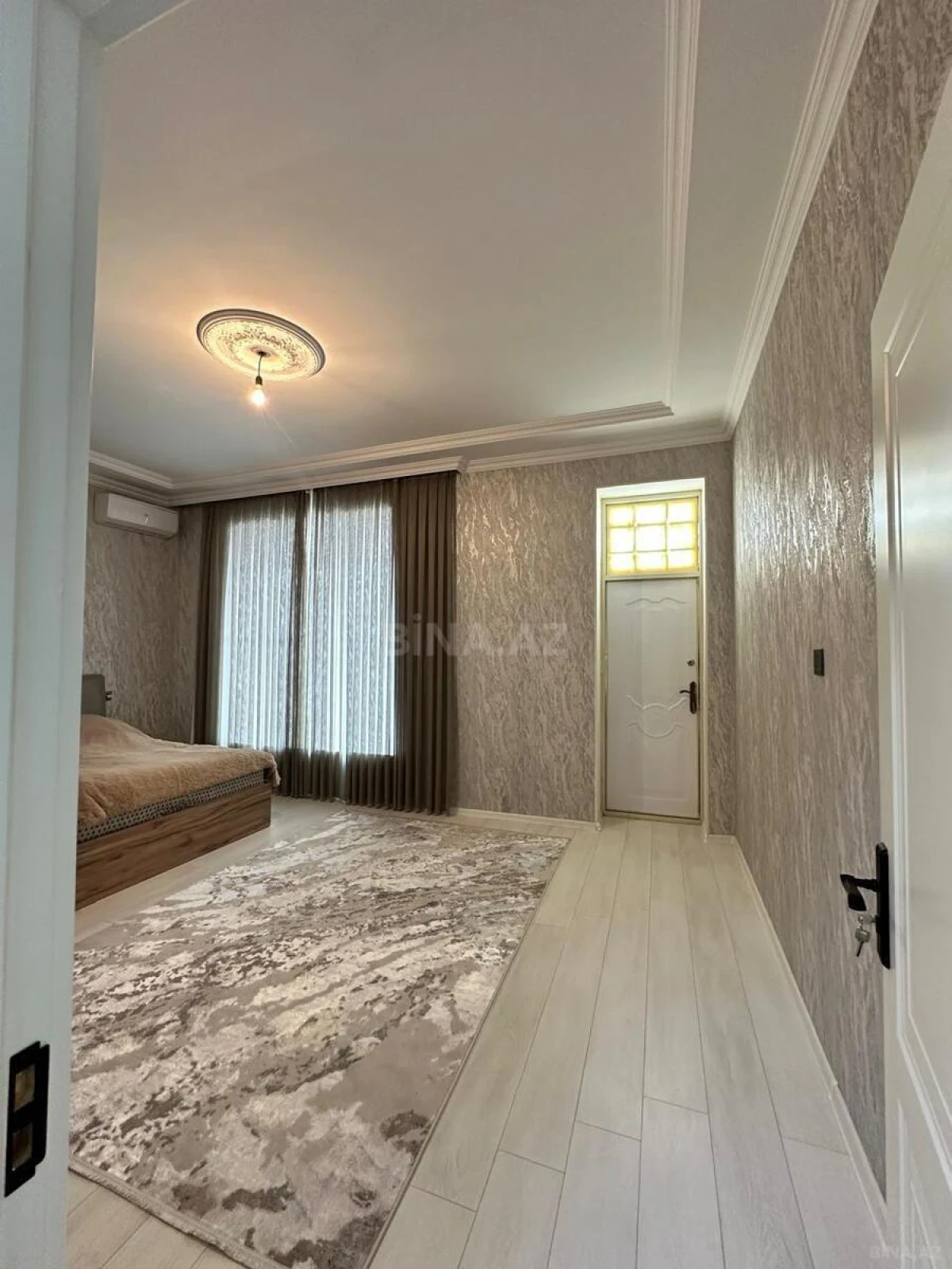 Satılır 6 otaqlı həyət evi 190 m²