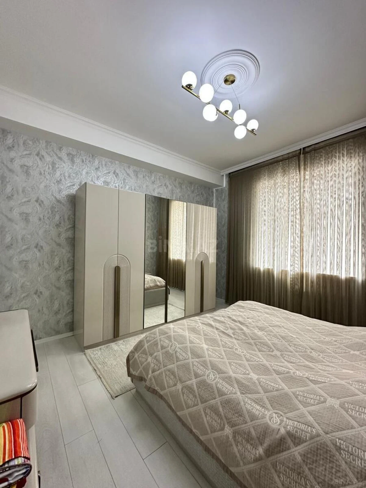 Satılır 6 otaqlı həyət evi 190 m²