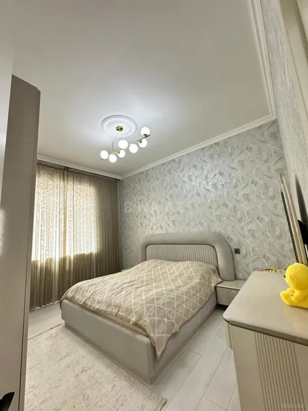 Satılır 6 otaqlı həyət evi 190 m²