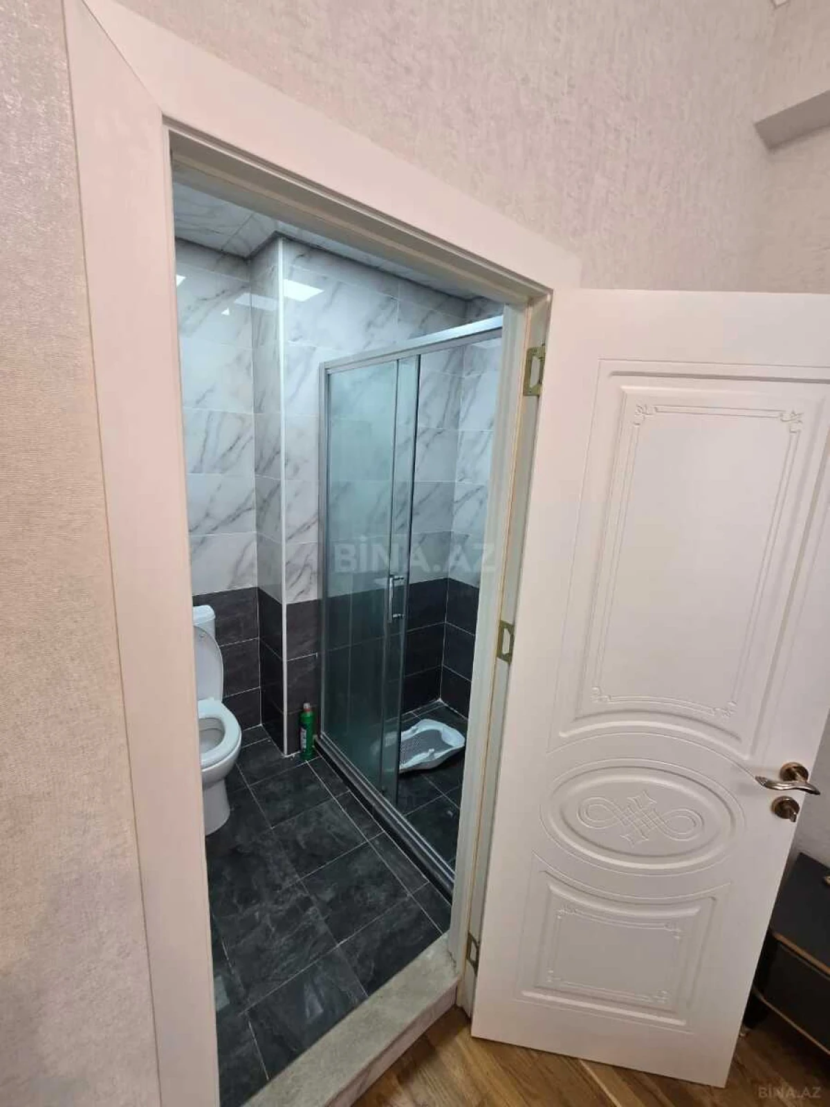 Satılır 4 otaqlı mənzil 115 m²