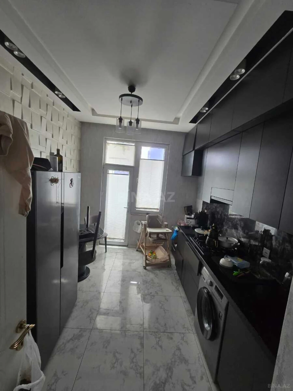 Satılır 4 otaqlı mənzil 115 m²