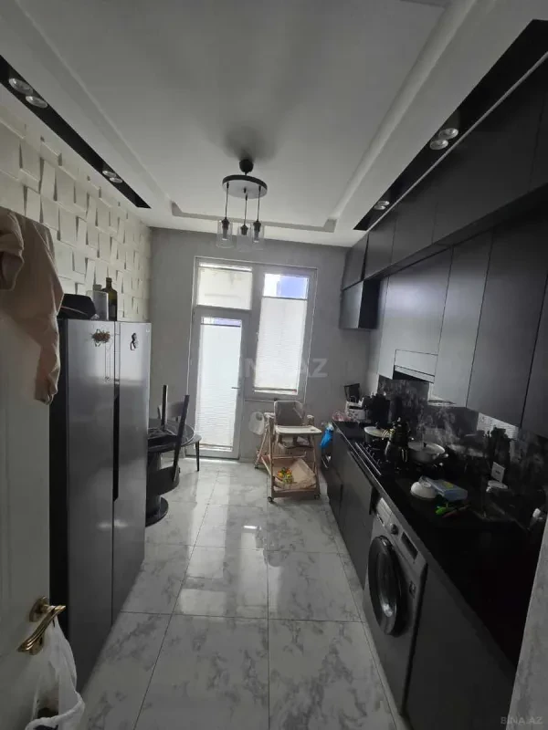 Satılır 4 otaqlı mənzil 115 m²