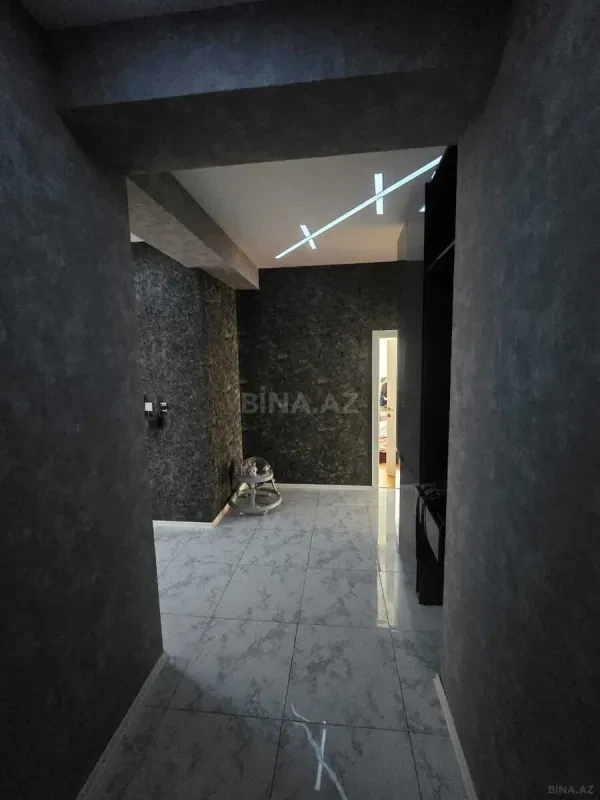 Satılır 4 otaqlı mənzil 115 m²