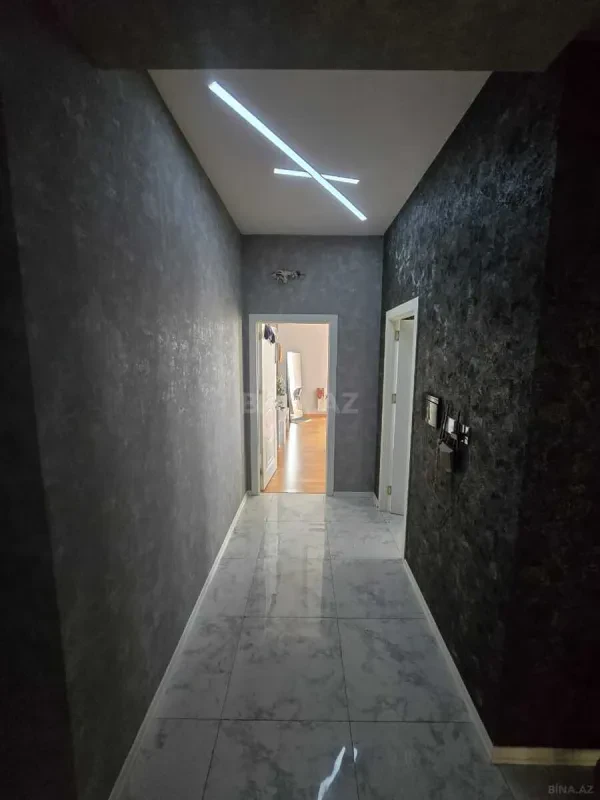 Satılır 4 otaqlı mənzil 115 m²