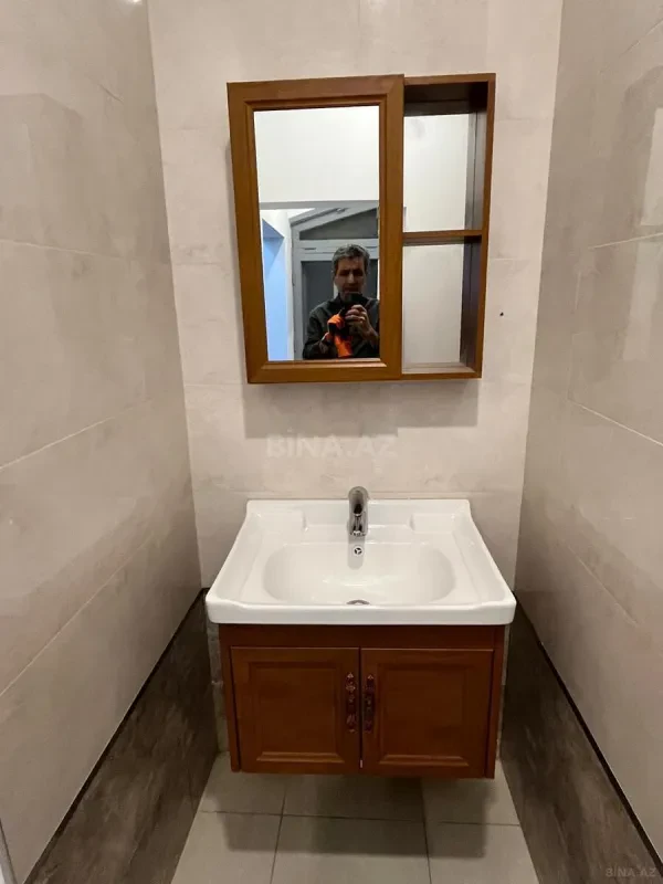 Satılır 4 otaqlı mənzil 102 m²