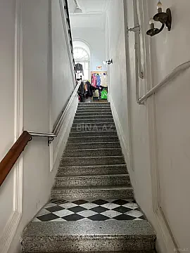 Satılır 4 otaqlı mənzil 102 m²