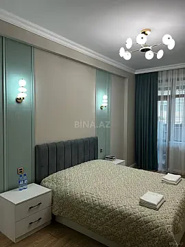 Kirayə verilir 2 otaqlı mənzil 85 m²