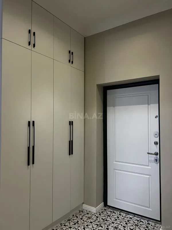 Kirayə verilir 2 otaqlı mənzil 85 m²