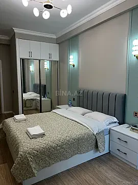 Kirayə verilir 2 otaqlı mənzil 85 m²