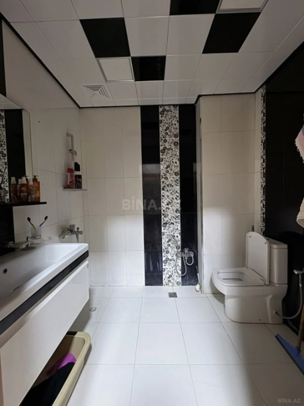 Satılır 2 otaqlı mənzil 52 m²