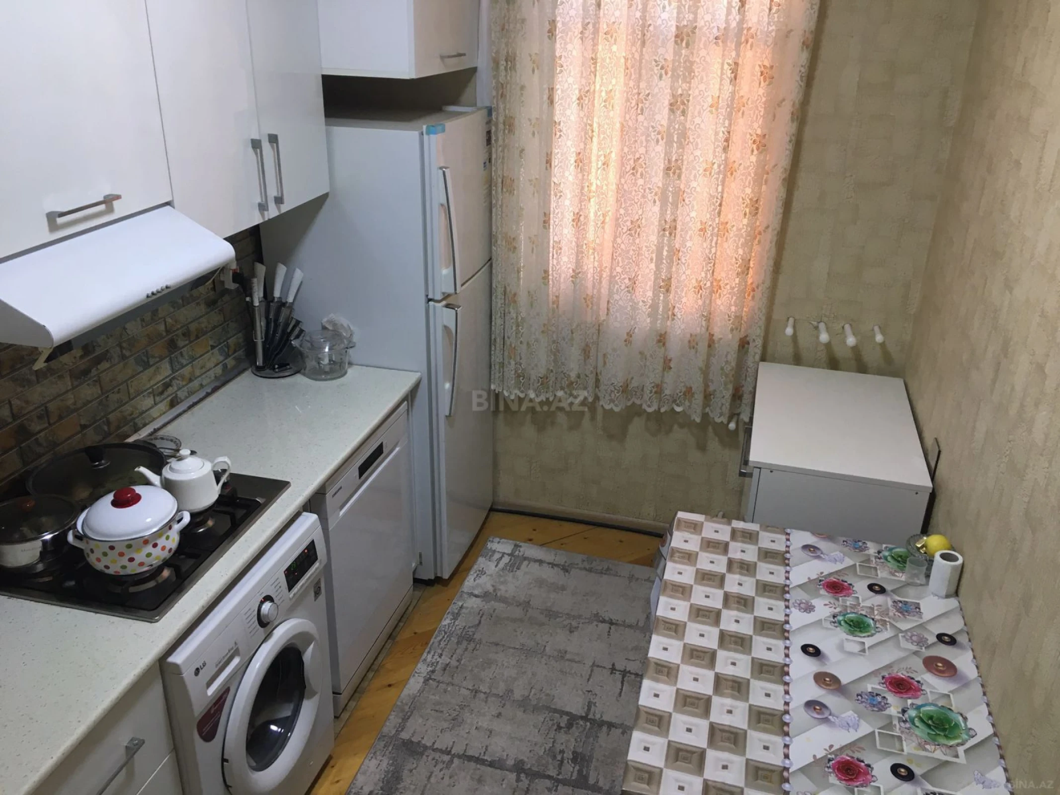 Kirayə verilir 2 otaqlı mənzil 46 m²