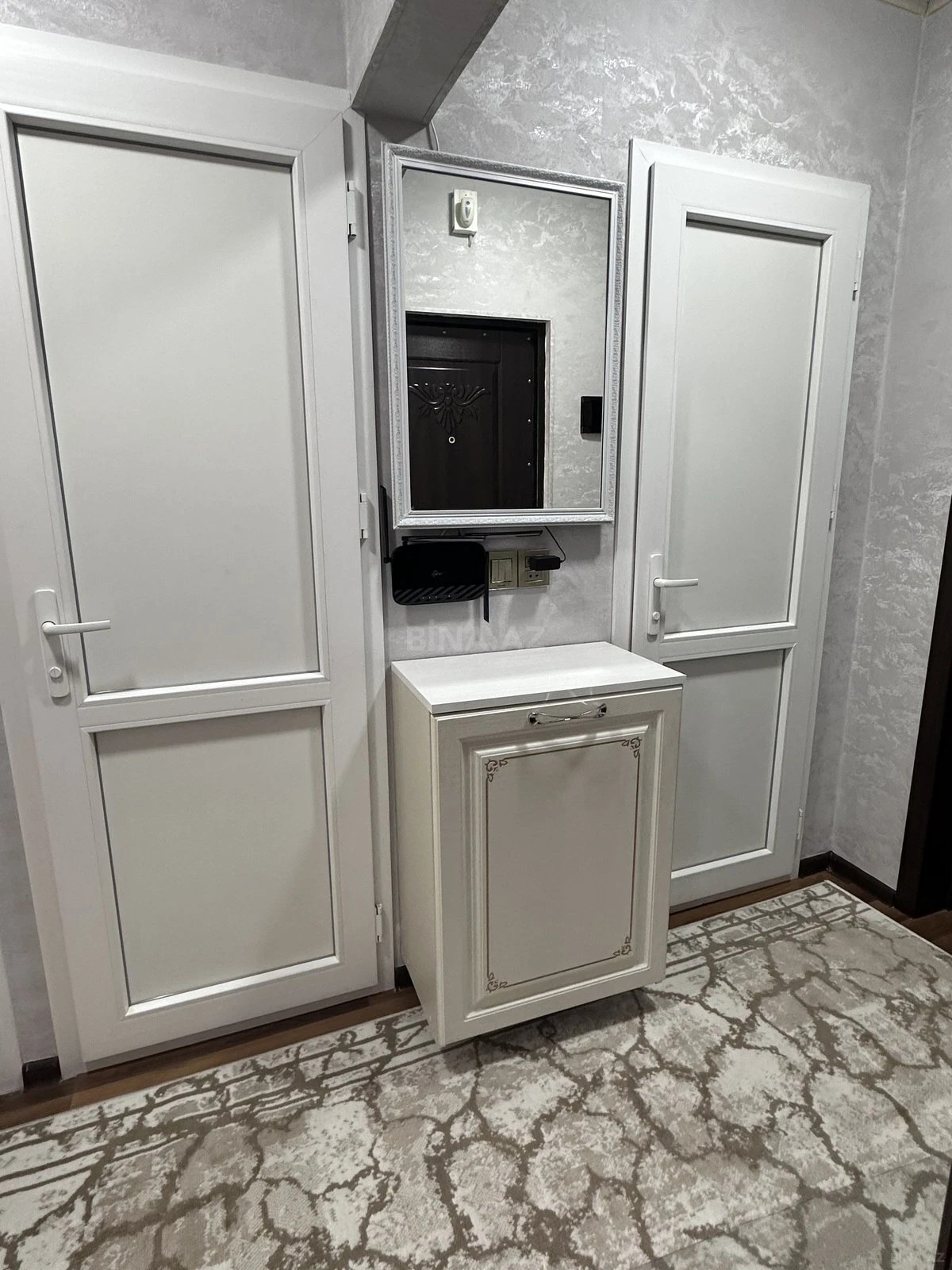 Kirayə verilir 2 otaqlı mənzil 50 m²