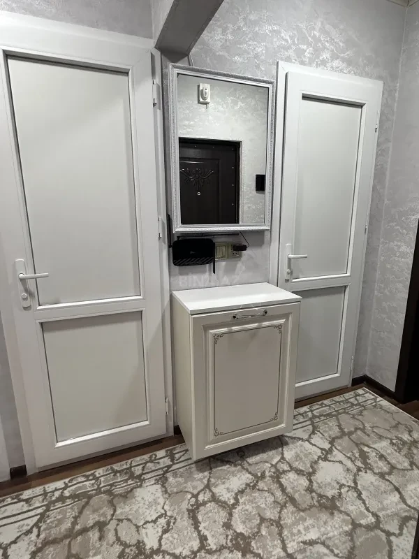 Kirayə verilir 2 otaqlı mənzil 50 m²